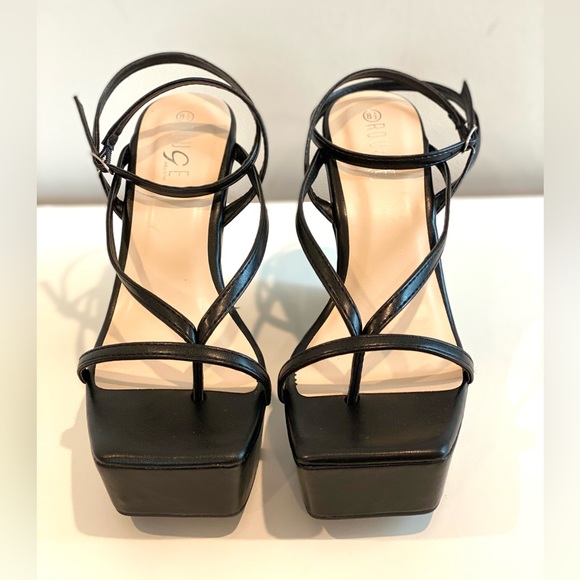 Black Wedge Sandals with Platform and Ankle Strap size 8 - Picture 9 of 15
